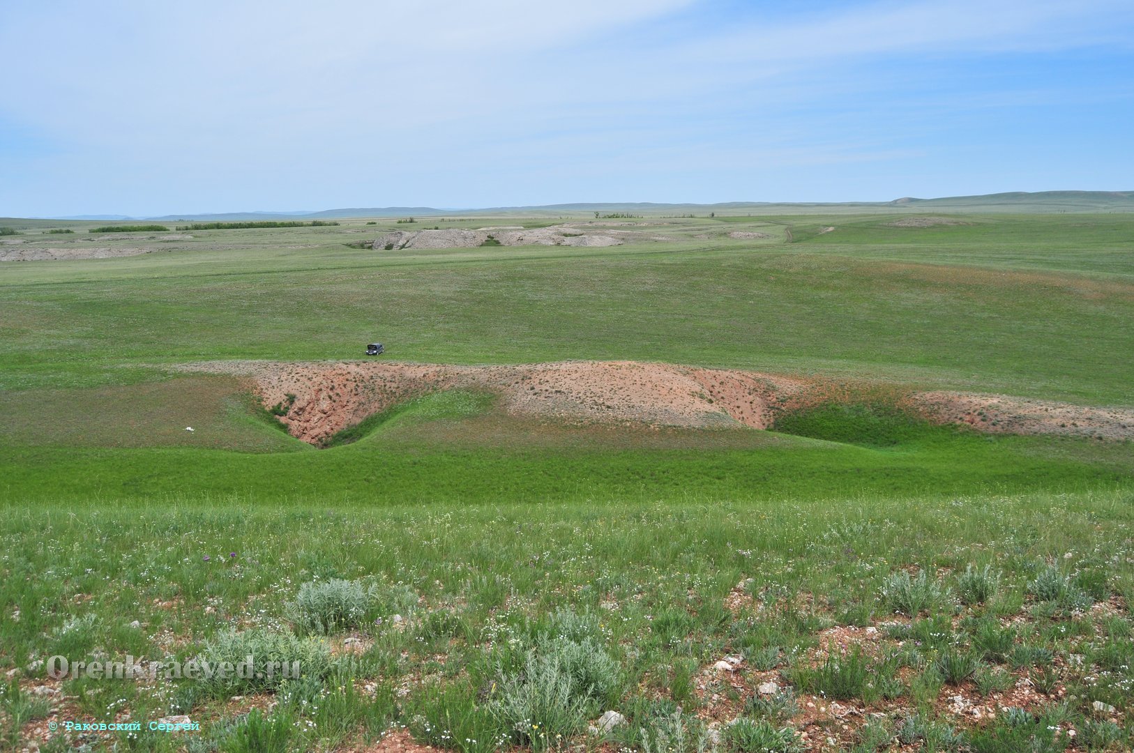 Кзыладырское карстовое поле. Май 2013 года