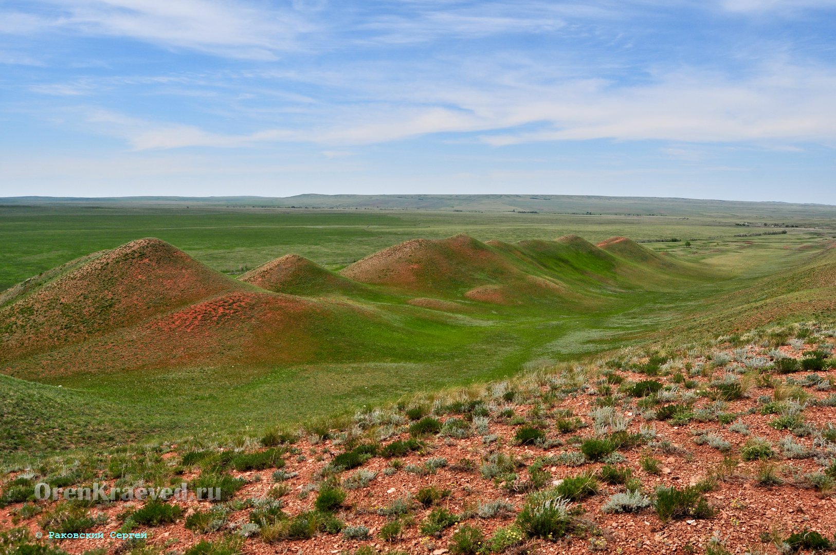 Кзыладырское карстовое поле. Май 2013 года