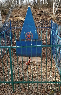 Братская могила 100 красноармейцев, погибших в бою с белоказаками в 1919 г. с. Павловка