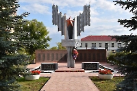 Памятник воинам, погибшим в годы Великой Отечественной войны и умершим в мирное время с. Черноречье