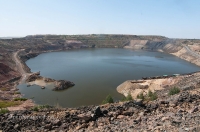 Геологический разрез Гайского колчеданного месторождения (в отработанном карьере № 2). Июль 2015 года