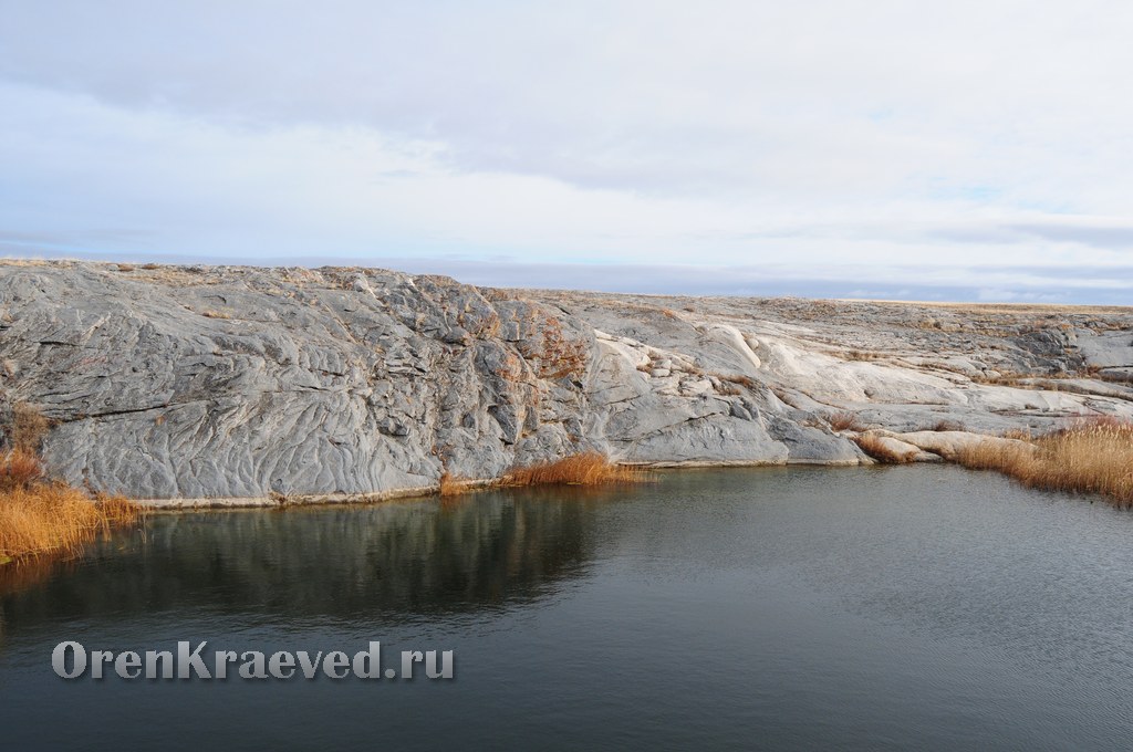 Мраморный плес реки Каменки (озеро Холодное). Ноябрь 2012 года