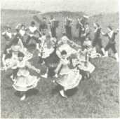 Хореографическая сюита в исполнении самодеятельных артистов. 