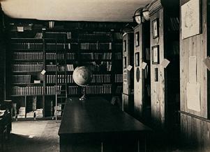 Библиотека французского Географического общества. Фотография из фондов Отдела карт и планов Национальной библиотеки Франции