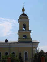 Храм апостола Иоанна Богослова села Чёрный Отрог. Июль 2010 года