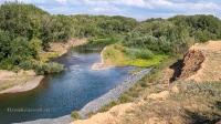 Обрыв берега реки Сакмара у села Жёлтое