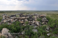 Каменные сооружения близ Адамовки