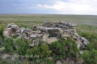 Каменные сооружения близ Адамовки