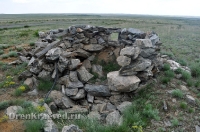 Каменные сооружения близ Адамовки