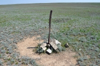 Старое кладбище близ реликтовой лиственницы 2. Май 2012 года