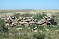 Старое кладбище близ гранитных скал «Шонкал». Июль 2012 года