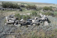 Старое кладбище близ гранитных скал «Шонкал». Июль 2012 года