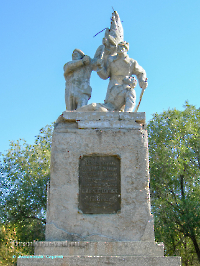 Братская могила красноармейцев, погибших летом 1918 года при обороне Орска от белогвардейцев. Сентябрь 2006 года