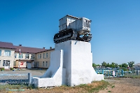 Памятник первоцелинникам в посёлке Восточный. Июнь 2025 года