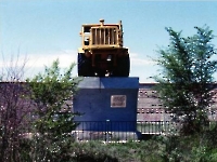 Памятник первоцелинникам в посёлке Светлый