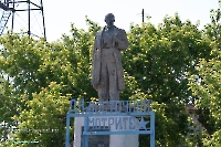 Памятник В.И. Ленину п. Восточный. Июнь 2025 года