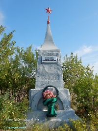 Обелиск Павшим героям в Великой Отечественной войне п. Кумак. Август 2023 года