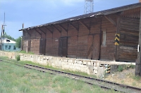 Здание пакгауза, где в марте 1917 г. проходило первое собрание по созданию профсоюза железнодорожников п. Акбулак