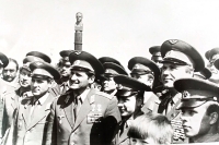 Памятник космонавту, дважды Герою Советского Союза В.М. Комарову, на месте гибели в 1967 г.