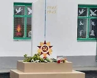 Памятник воинам-землякам с. Цветочное