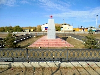 Обелиск «Землякам, погибшим за свободу и независимость нашей Родины в Великой Отечественной войне 1941–1945 гг.» с. Кировск