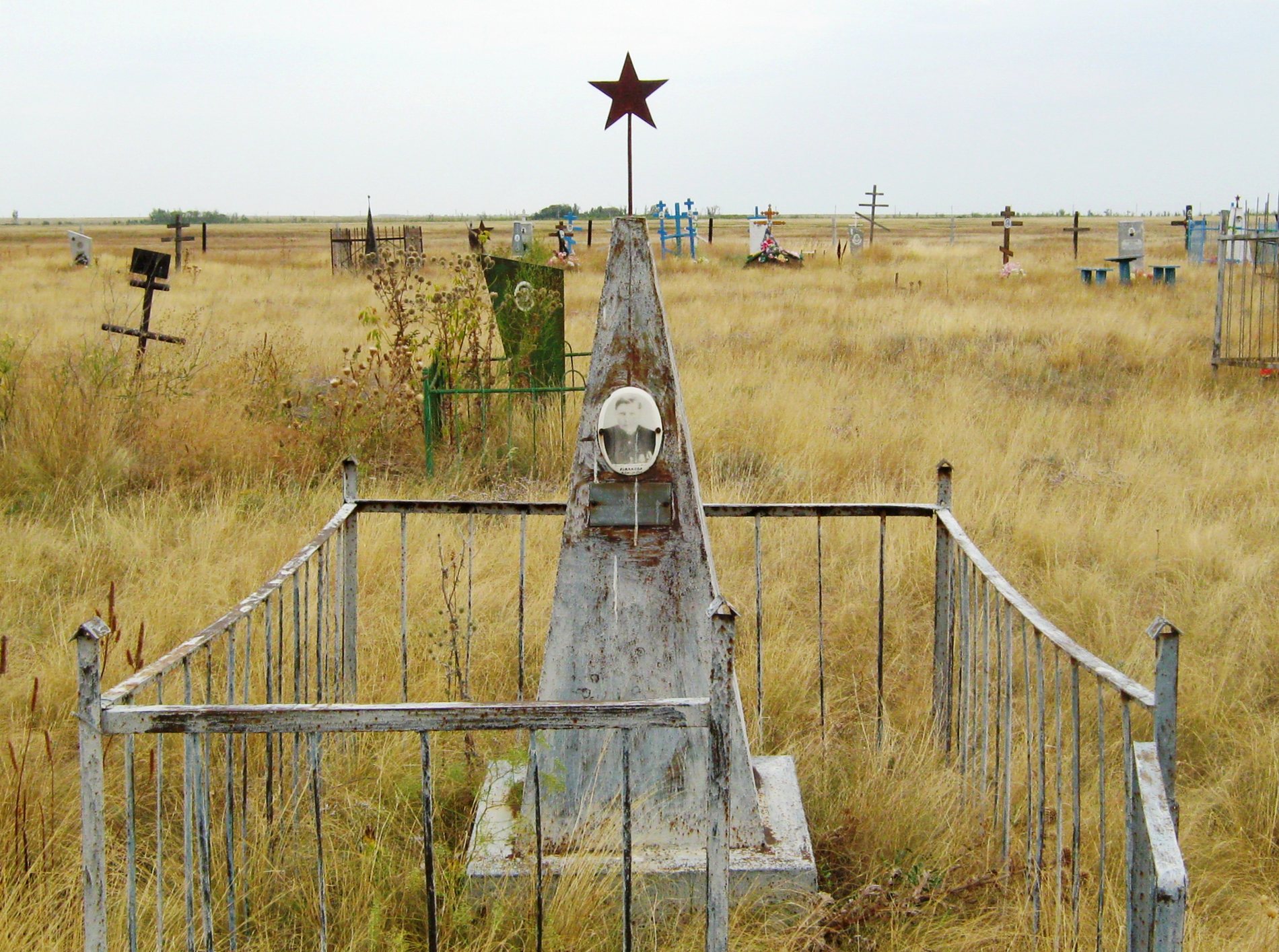 Могила чекистки А.К. Папковой, погибшей в 1919 г.