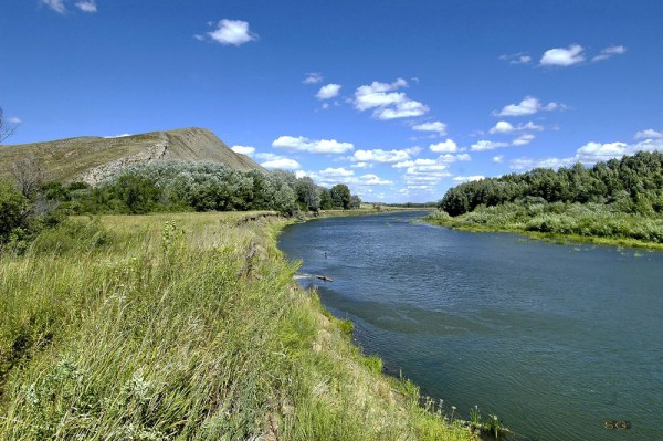 Природа Оренбуржья - это не только обширные степи, но и живописные горы и реки