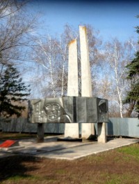 Стела воинам, погибшим в период Великой Отечественной войны и в борьбе за советскую власть 1917–1945 гг. с. Барабановка